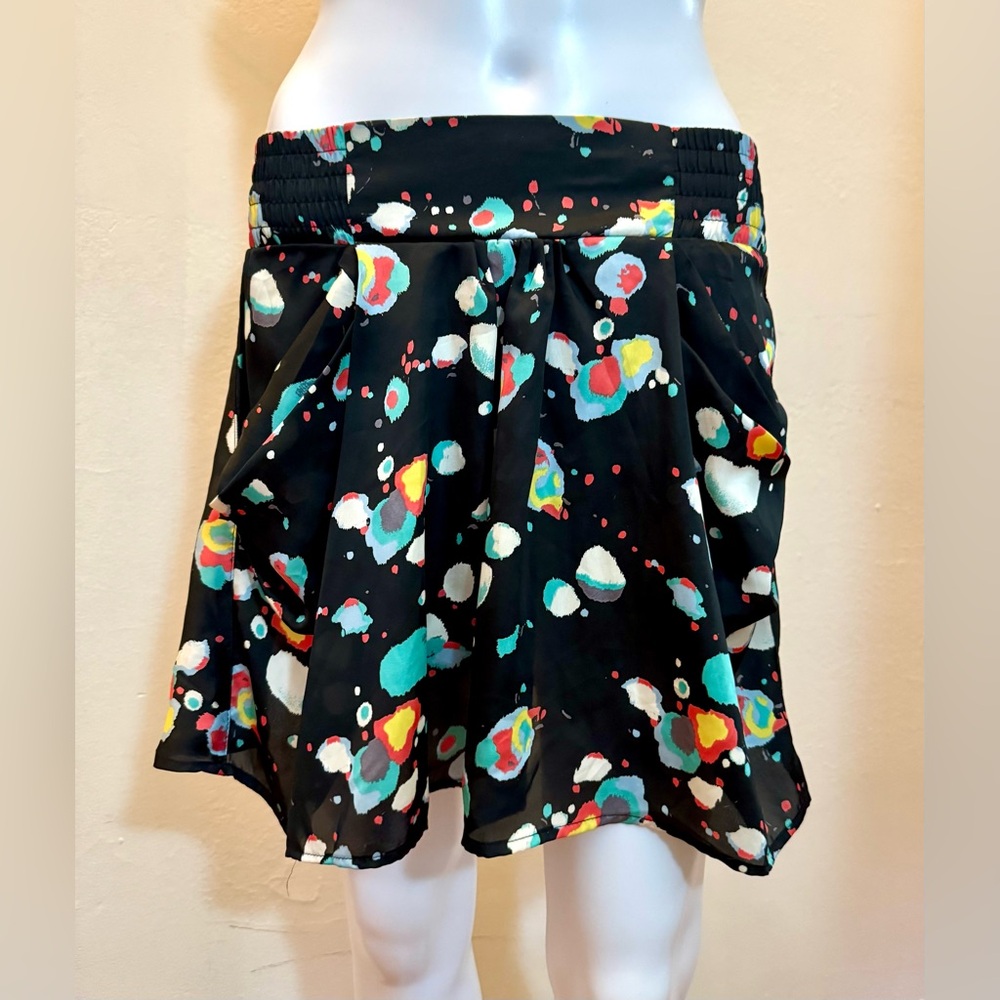 Twenty One Women’s Flowy Skirt - Size Medium